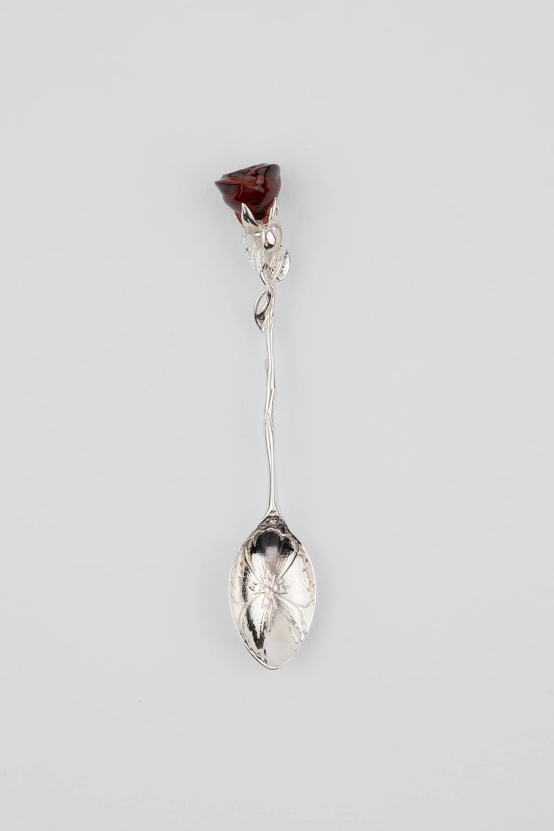 Lingurita argint, chihlimbar cireasa, model trandafir-AA1001C